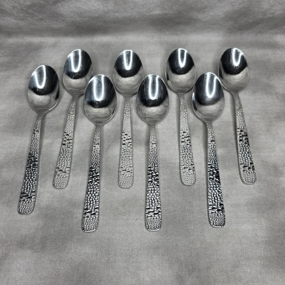(X8) Hammered Silver Tone Dinner Spoons 7 3/8